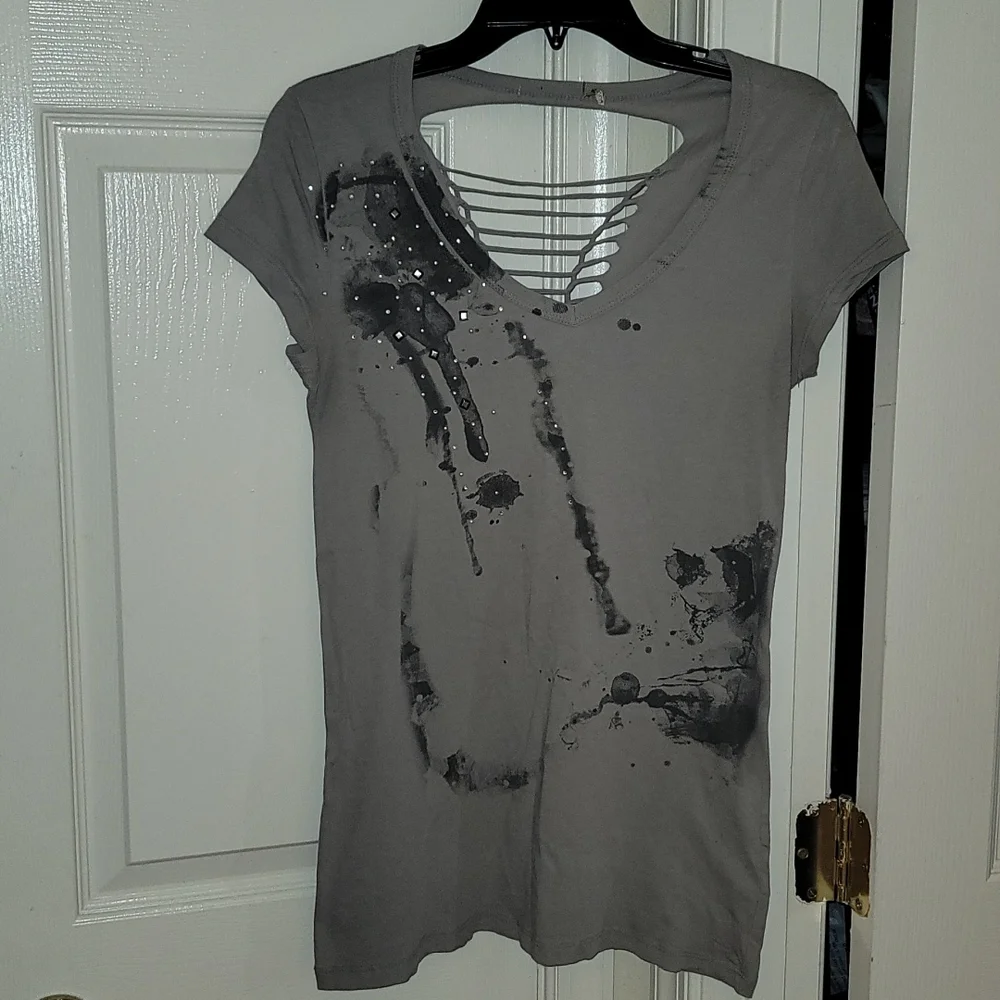 Design Tee - Picture 1 of 4